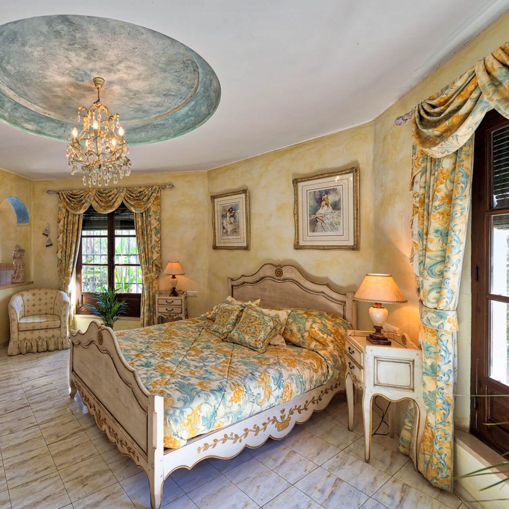 Camino-Bedroom
